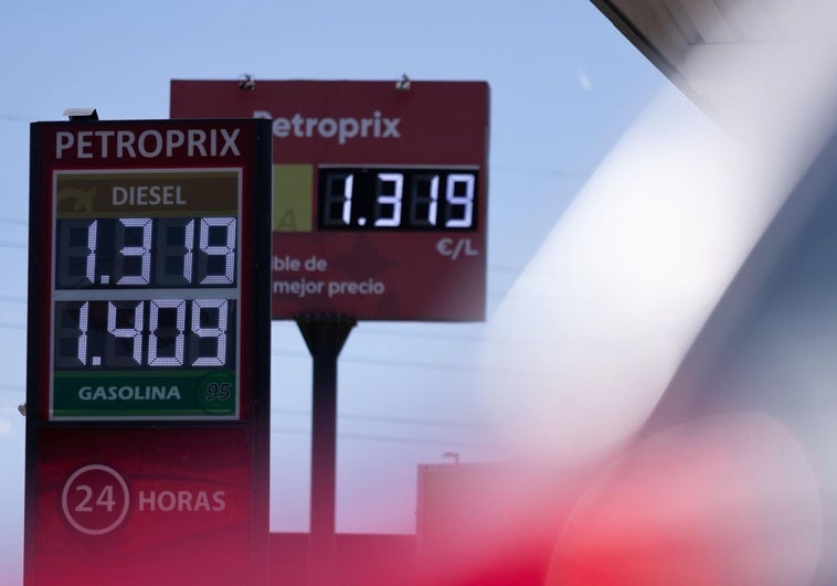 La gasolina y el diésel marcan precios mínimos de hace cuatro años en Málaga